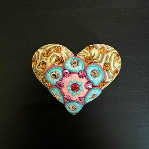 Billie Beads Millefiore Medium Size Heart Pin